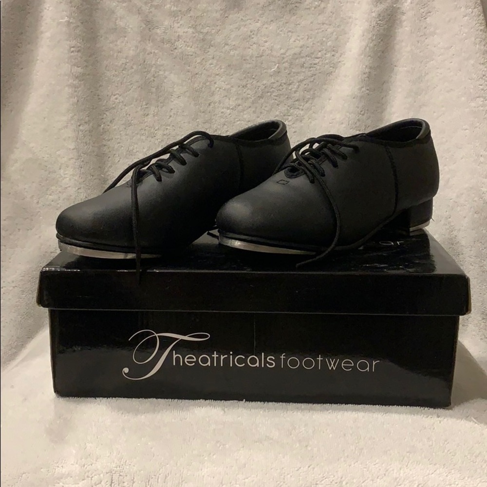 Tap dance shoes